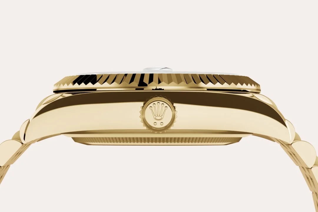 Rolex Sky-Dweller - 18 ct yellow gold