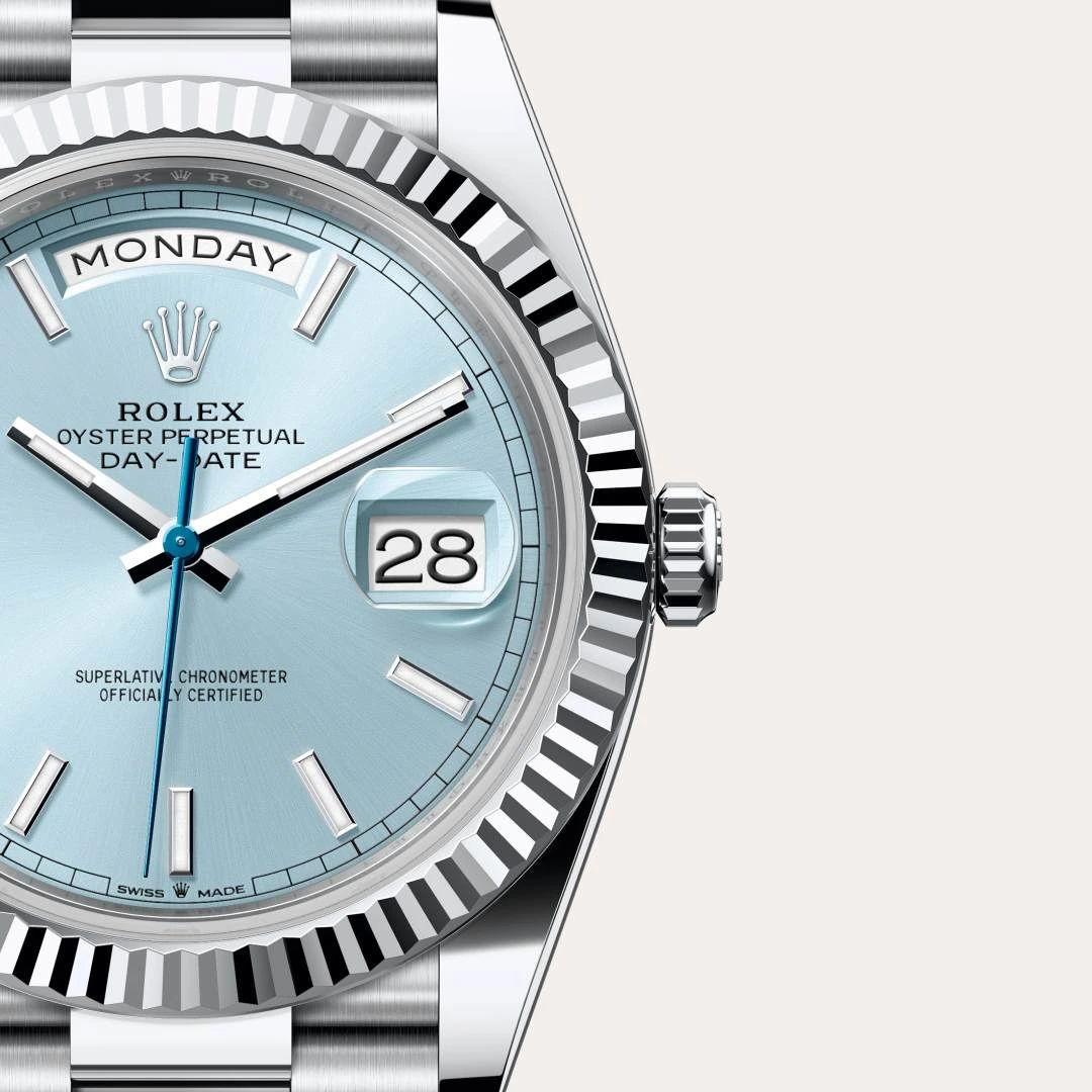 Rolex Day-Date 40 M228236-0018 - View 3