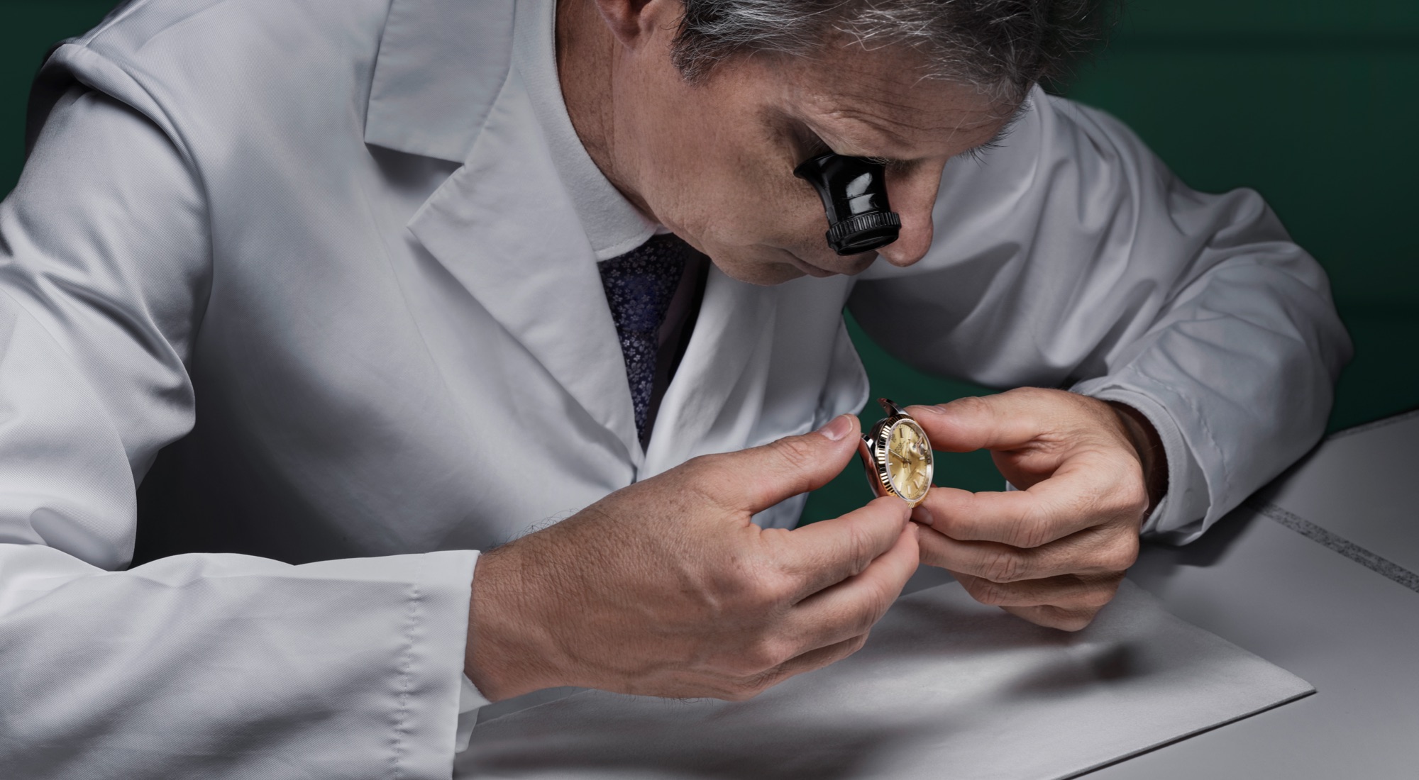 The Rolex servicing procedure step