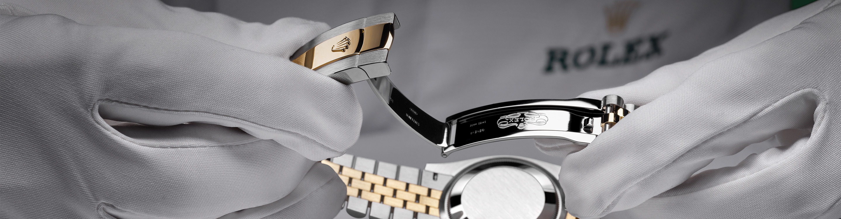The Rolex servicing procedure step