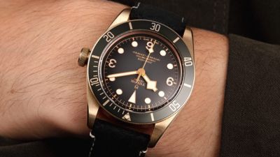 Black Bay Bronze lifestyle